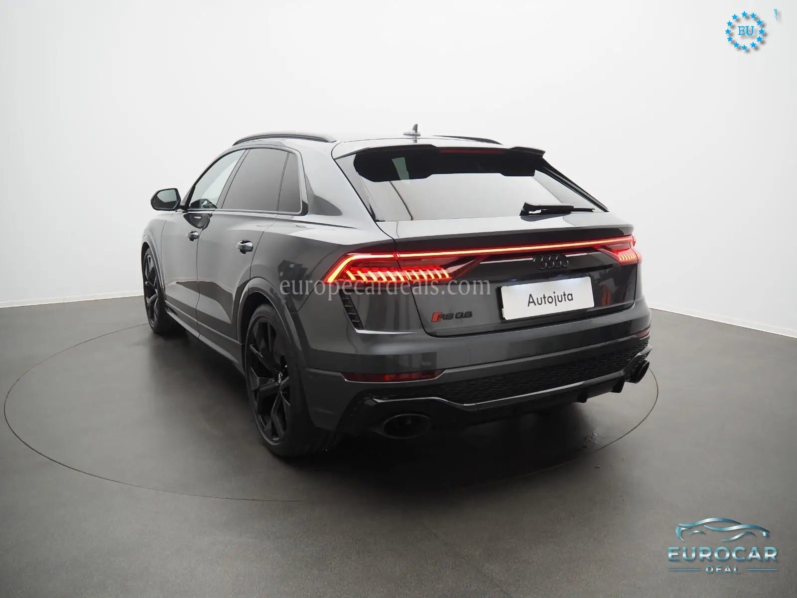 Audi RSQ8