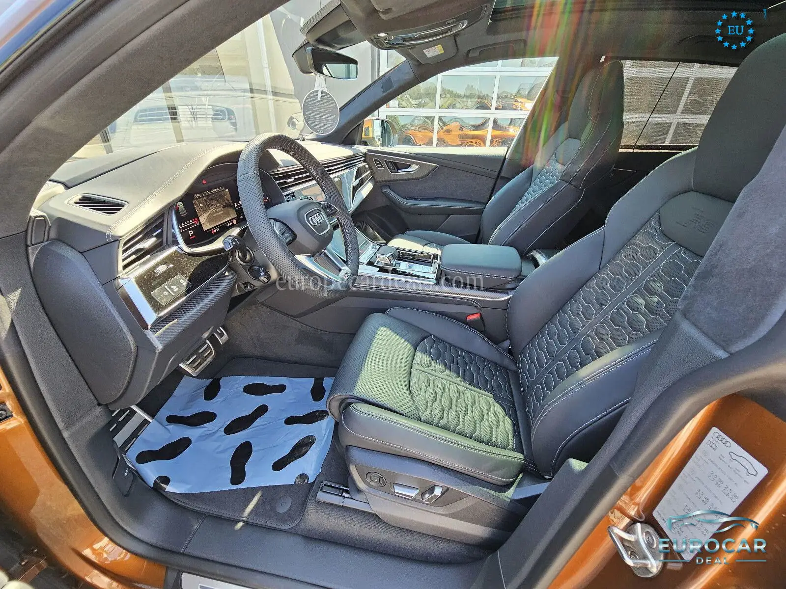 Audi RSQ8
