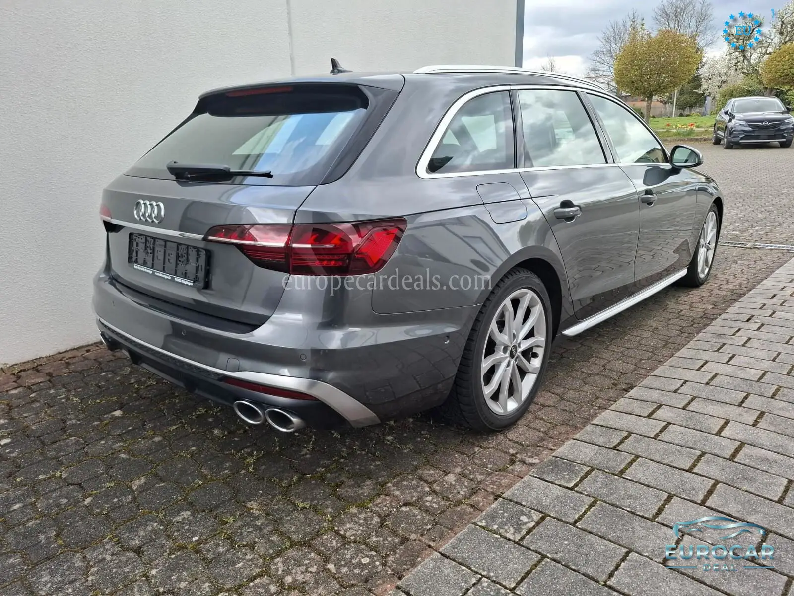 Audi S4