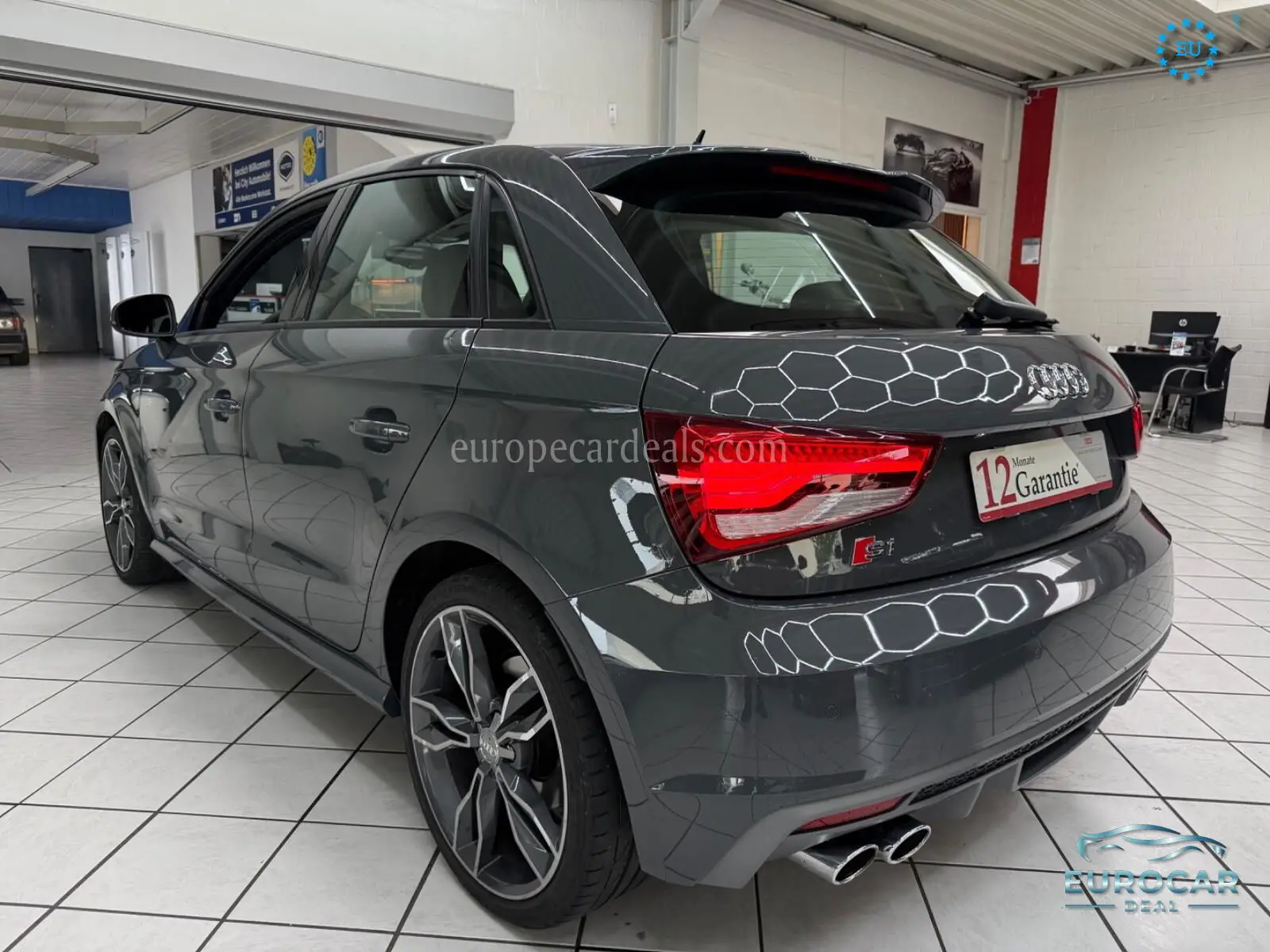 Audi S1