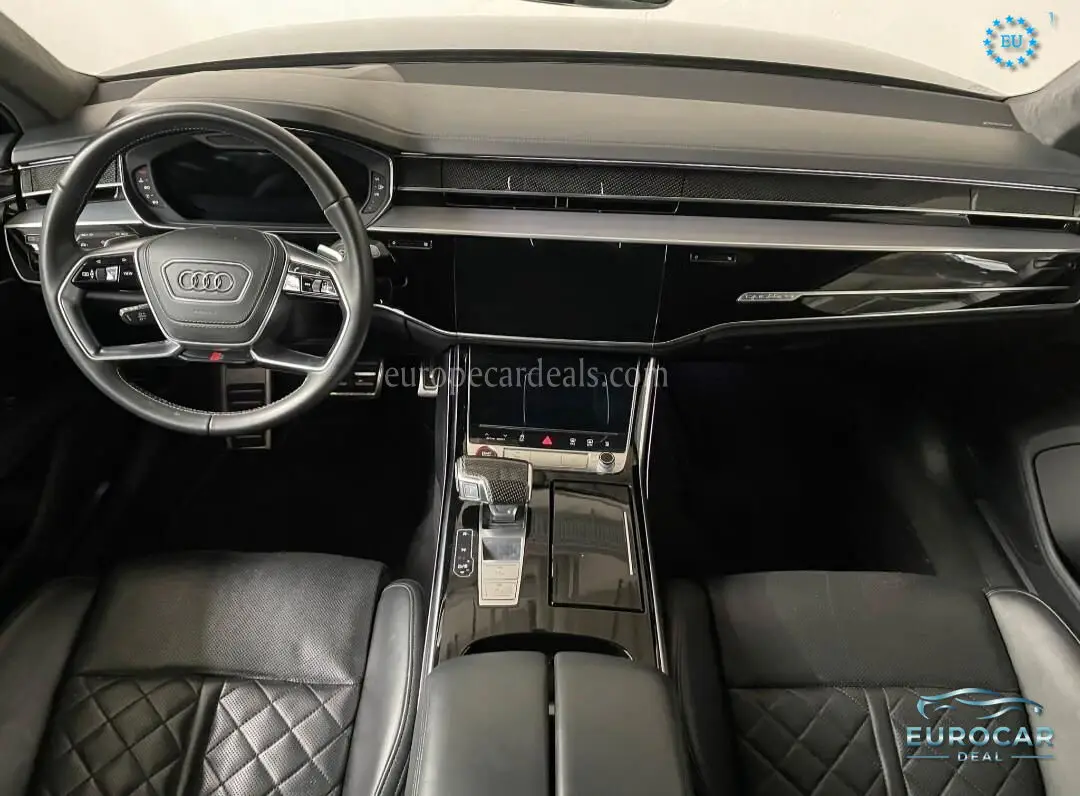 Audi S8