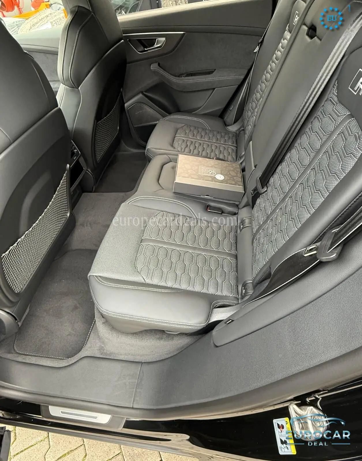Audi RSQ8
