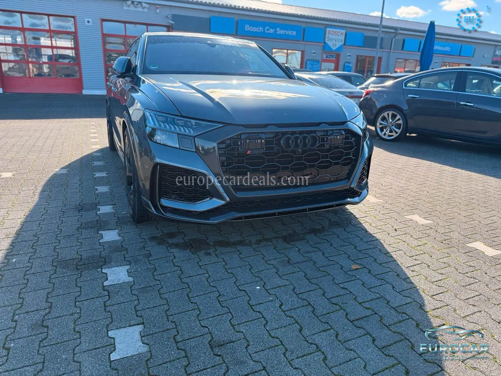 Audi RSQ8