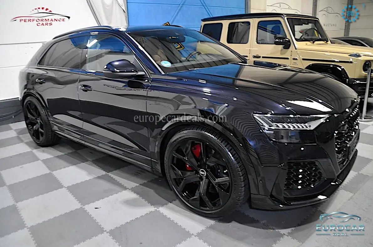 Audi RSQ8