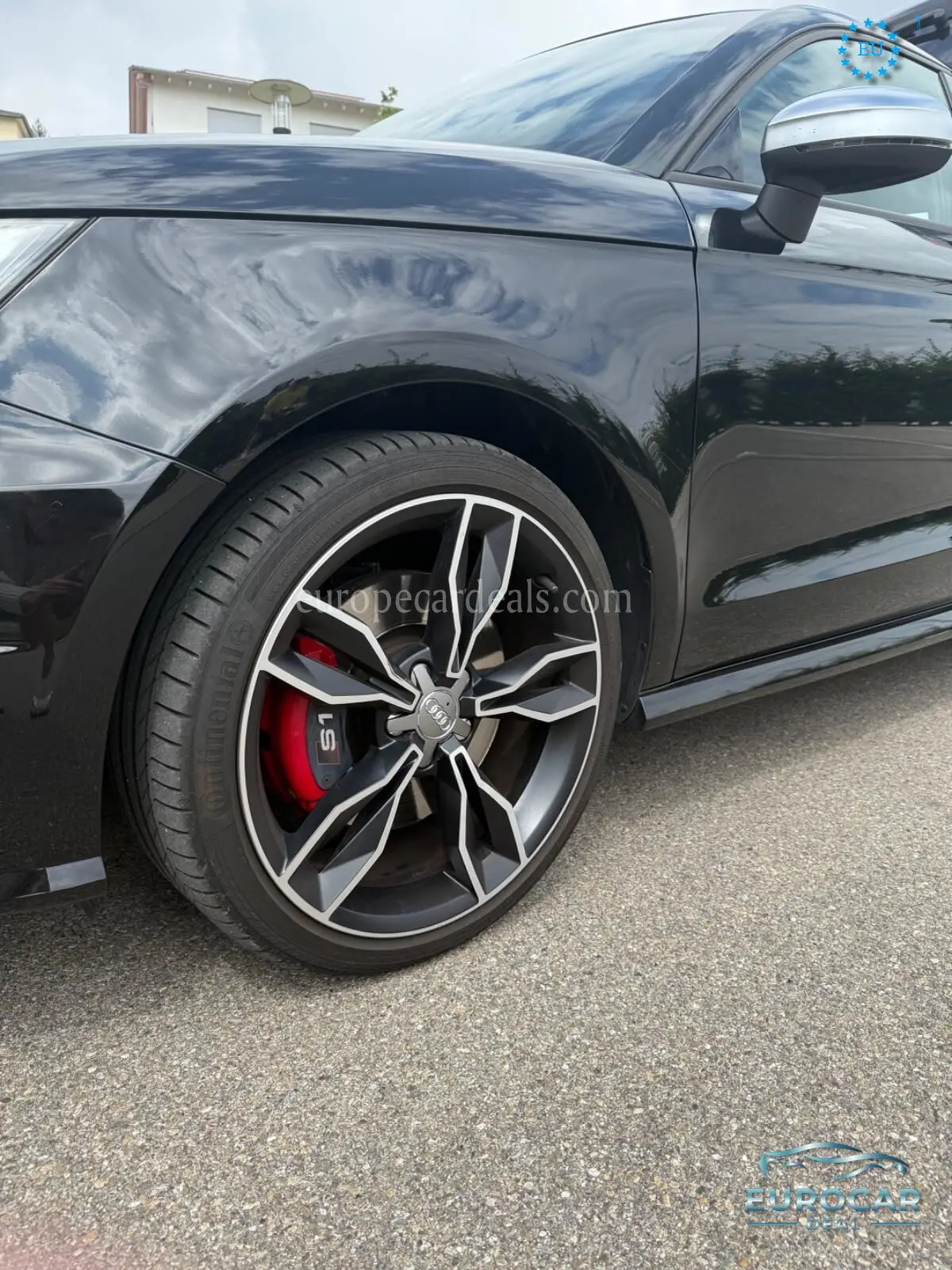 Audi S1