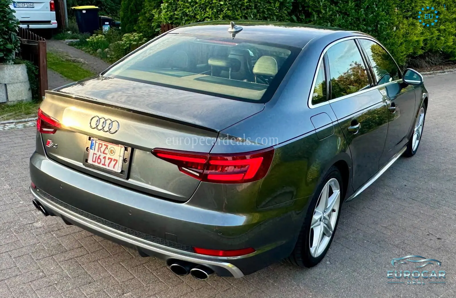 Audi S4