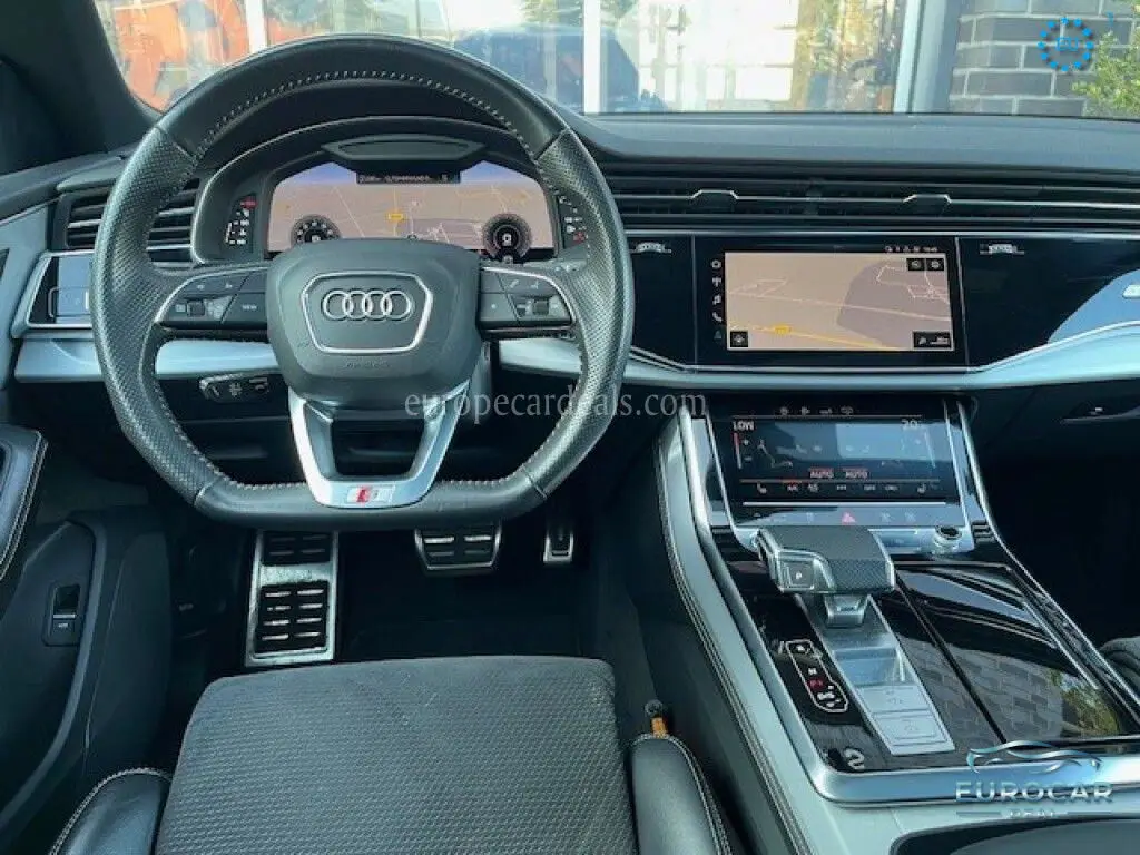 Audi Q8