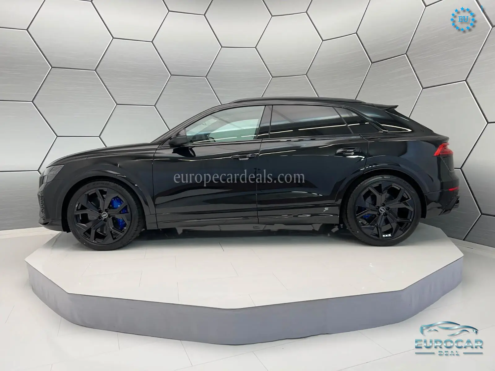 Audi RSQ8