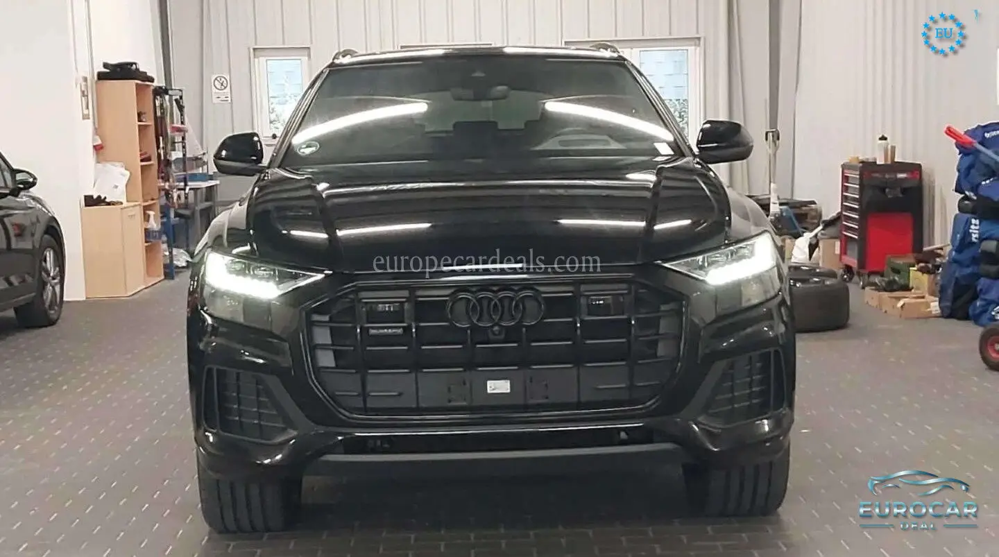 Audi Q8