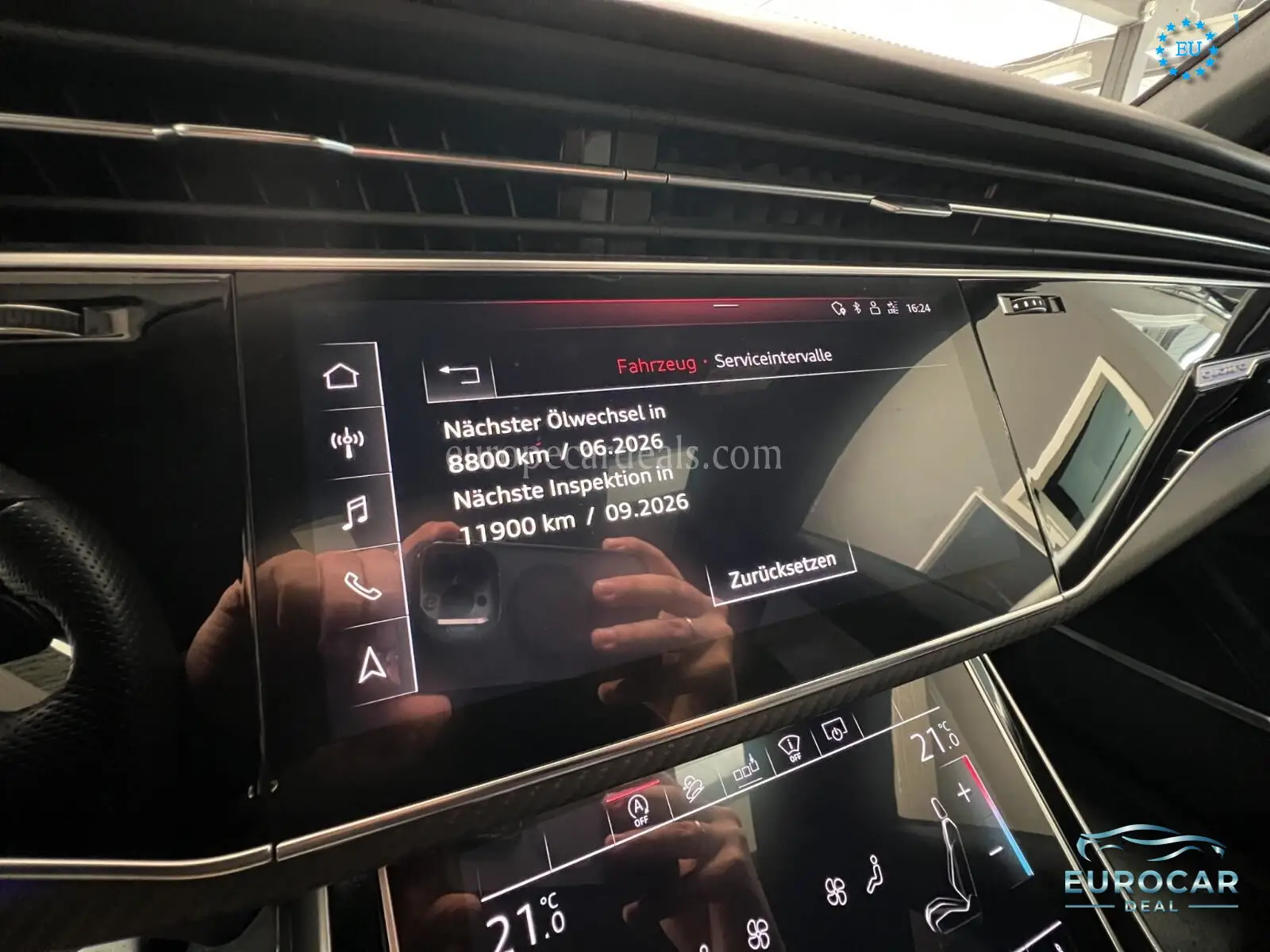 Audi RSQ8