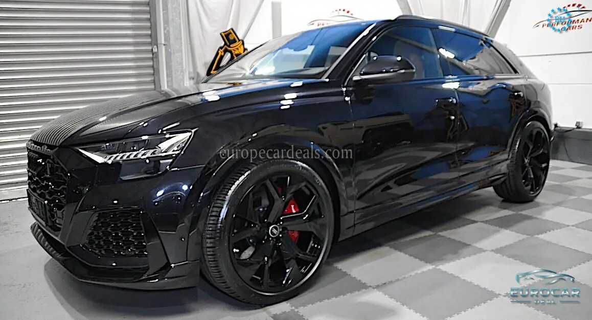 Audi RSQ8