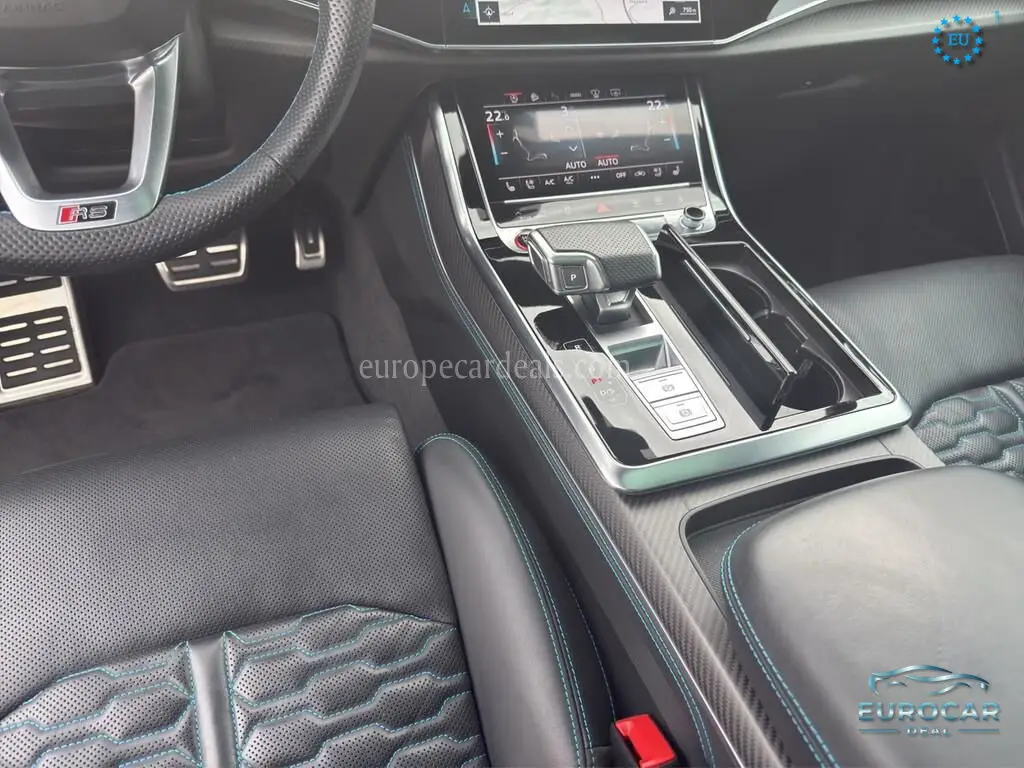 Audi RSQ8