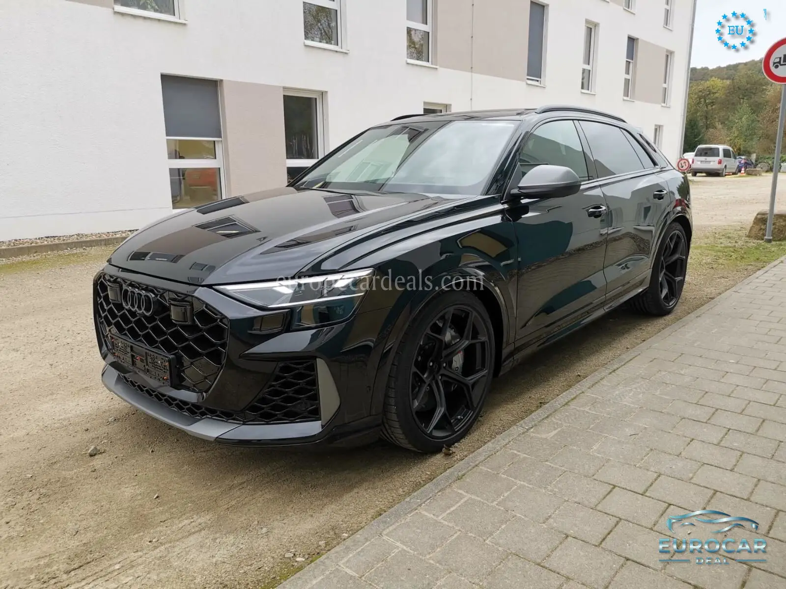 Audi RSQ8
