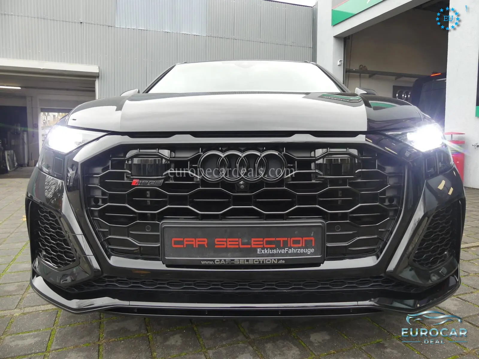 Audi RSQ8