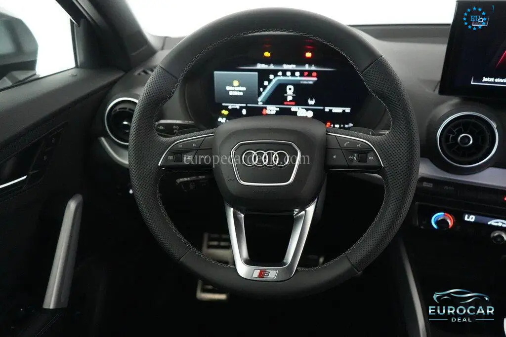 Audi SQ2
