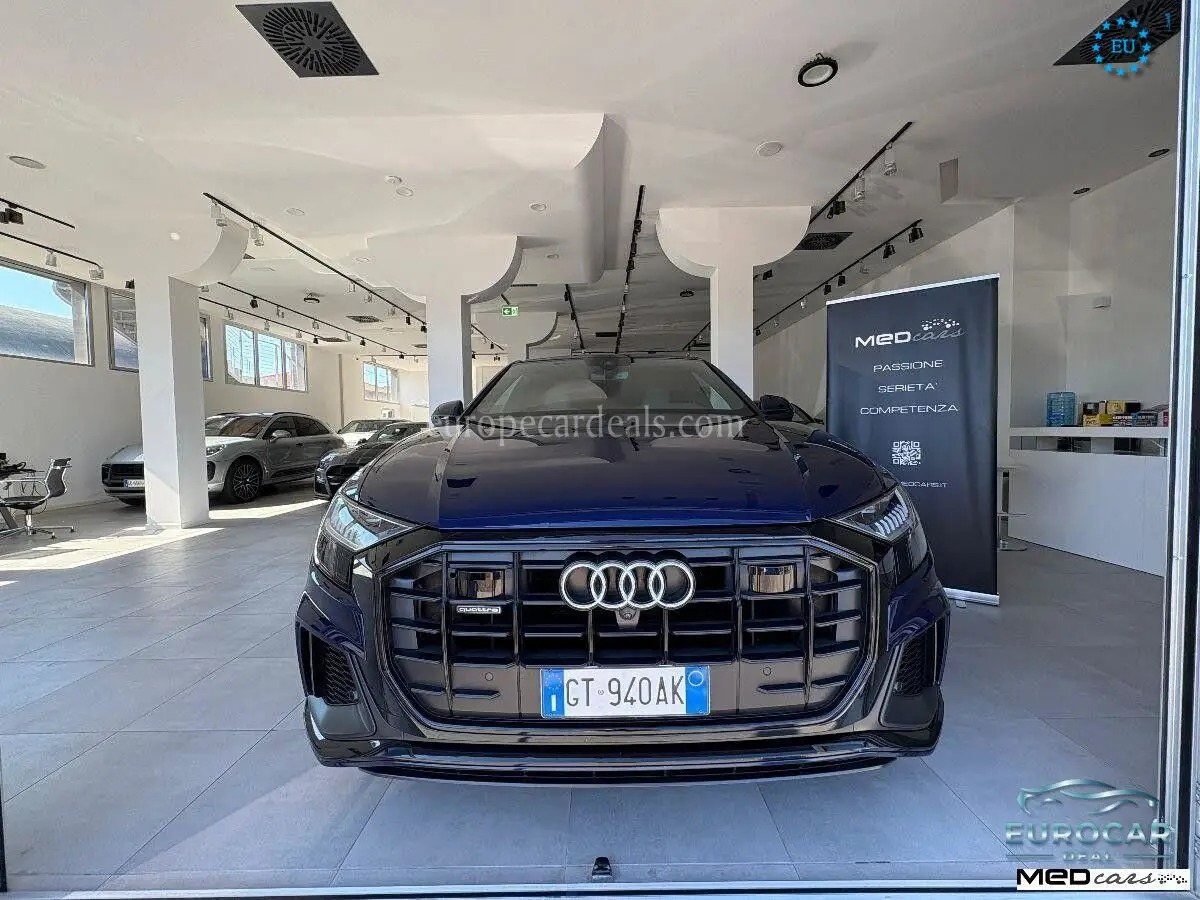 Audi Q8