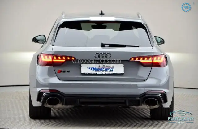 Audi RS4