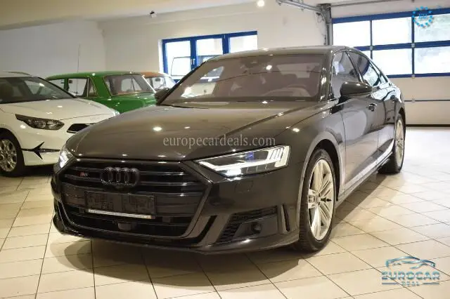 Audi S8