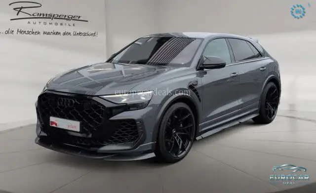 Audi RSQ8
