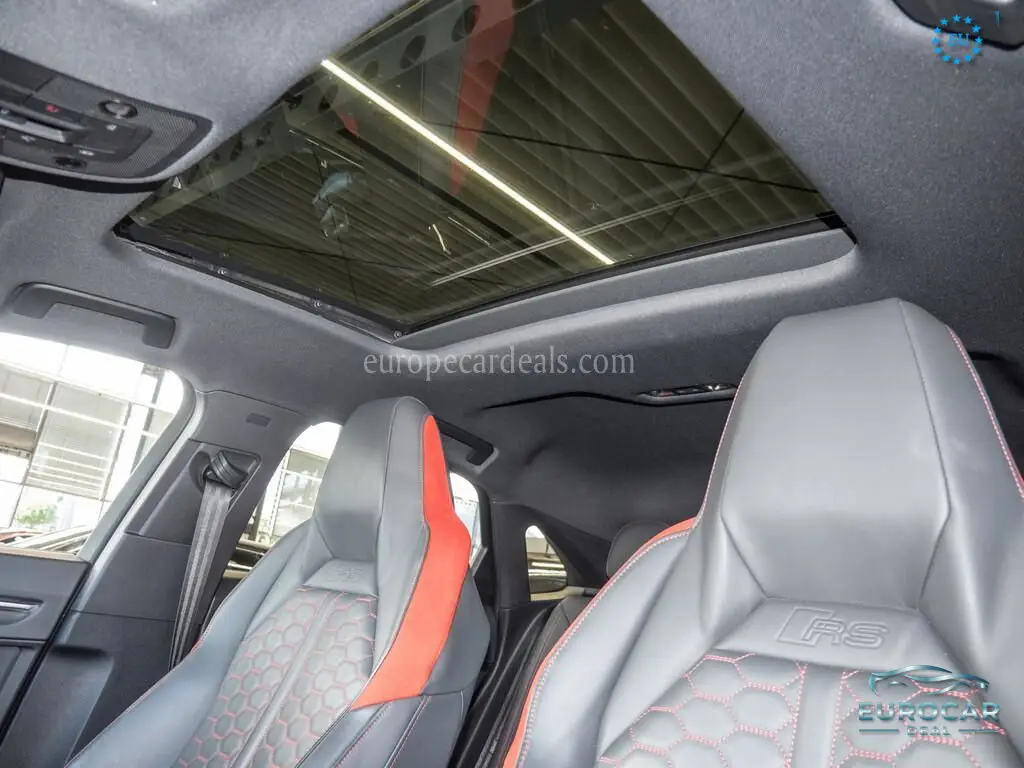 Audi RSQ3