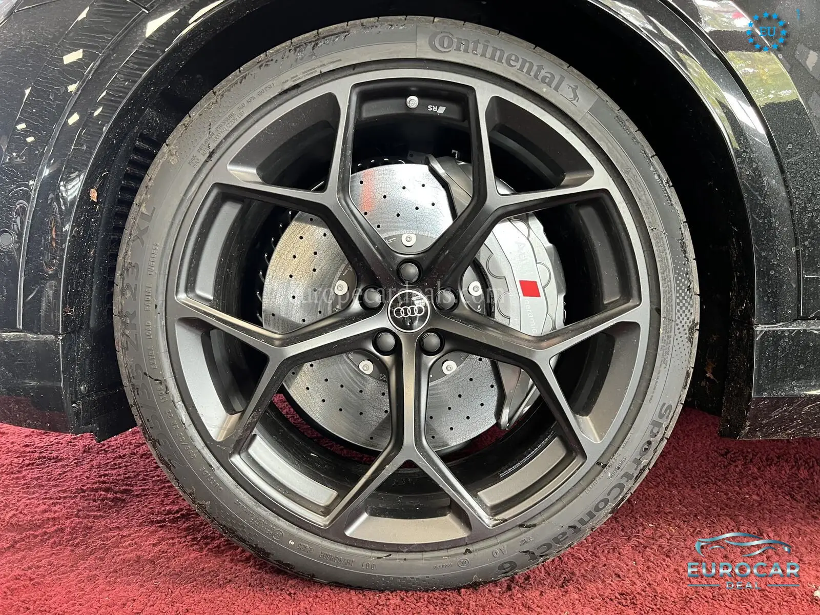 Audi RSQ8