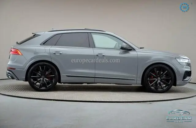 Audi SQ8