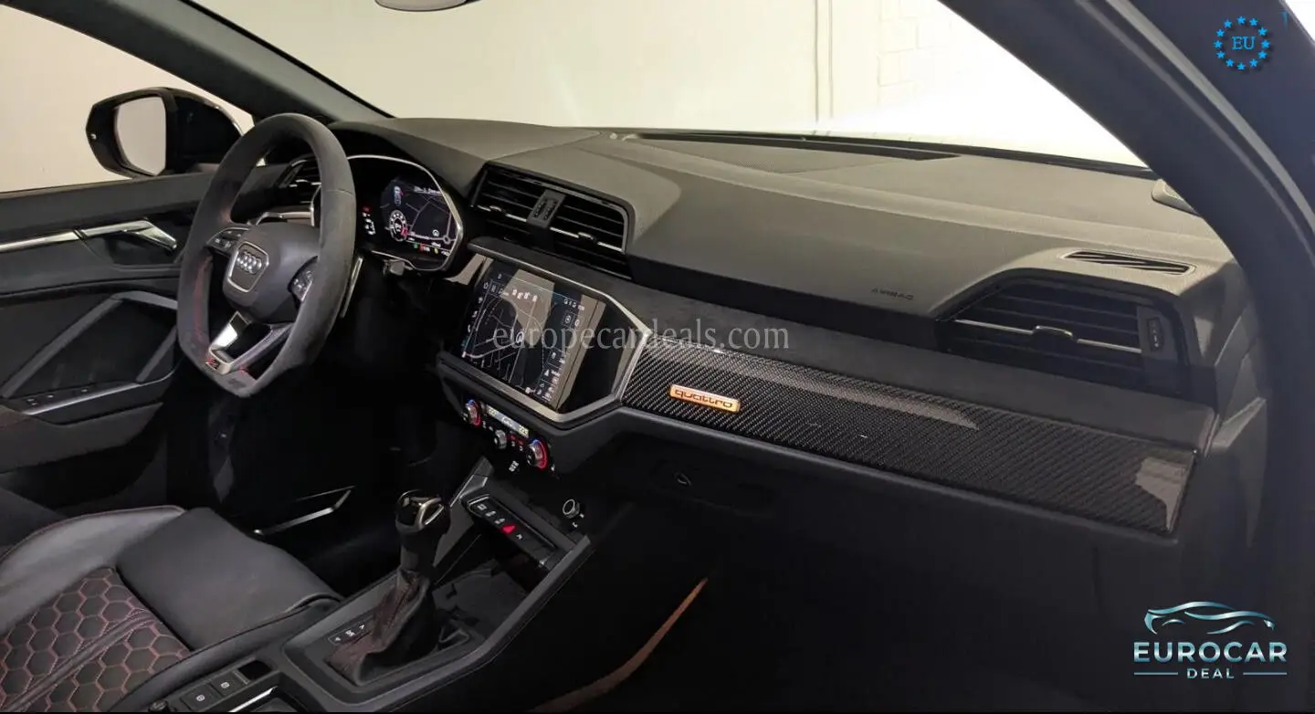 Audi RSQ3