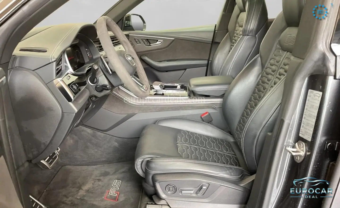 Audi RSQ8