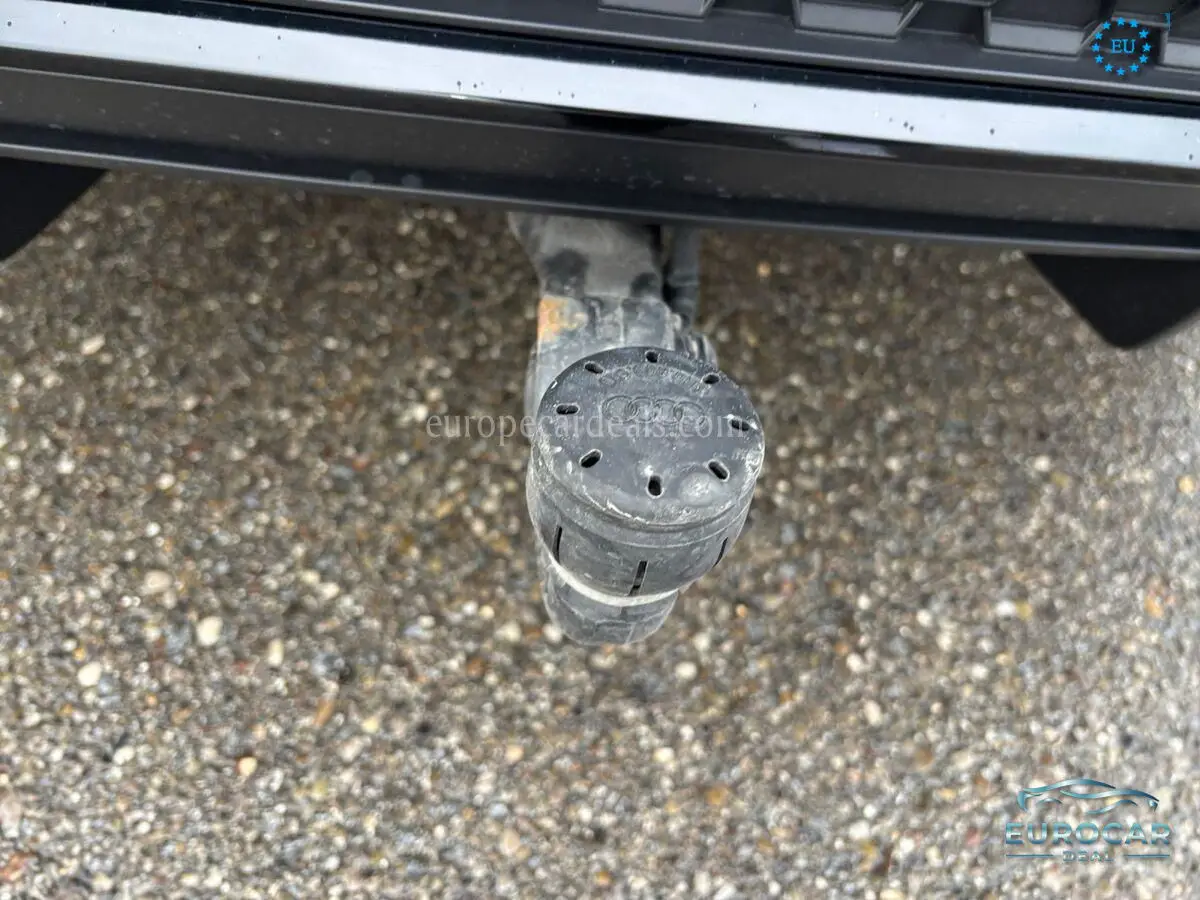 Audi RSQ3