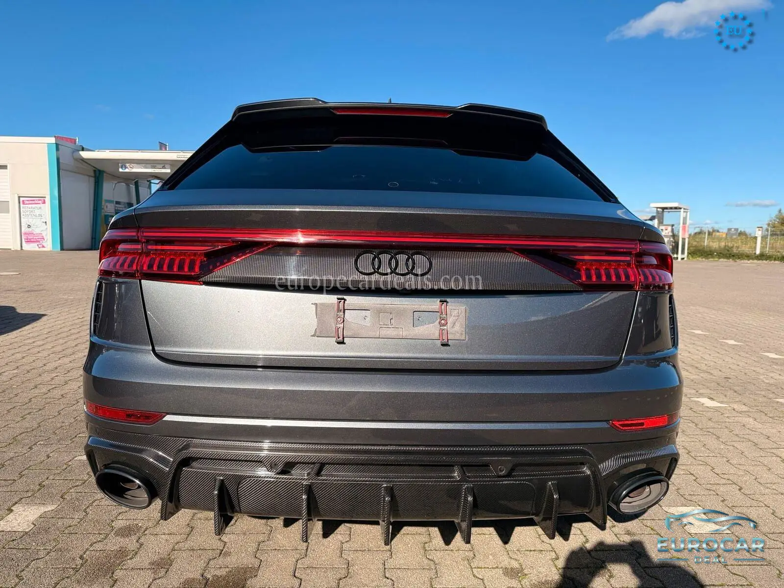 Audi RSQ8