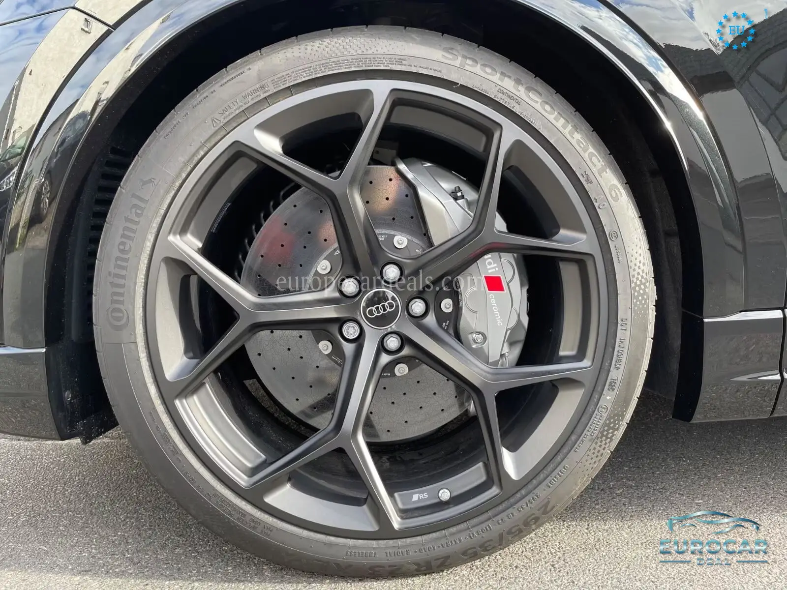 Audi RSQ8