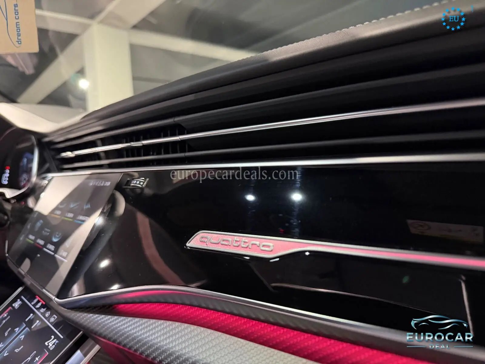 Audi RSQ8
