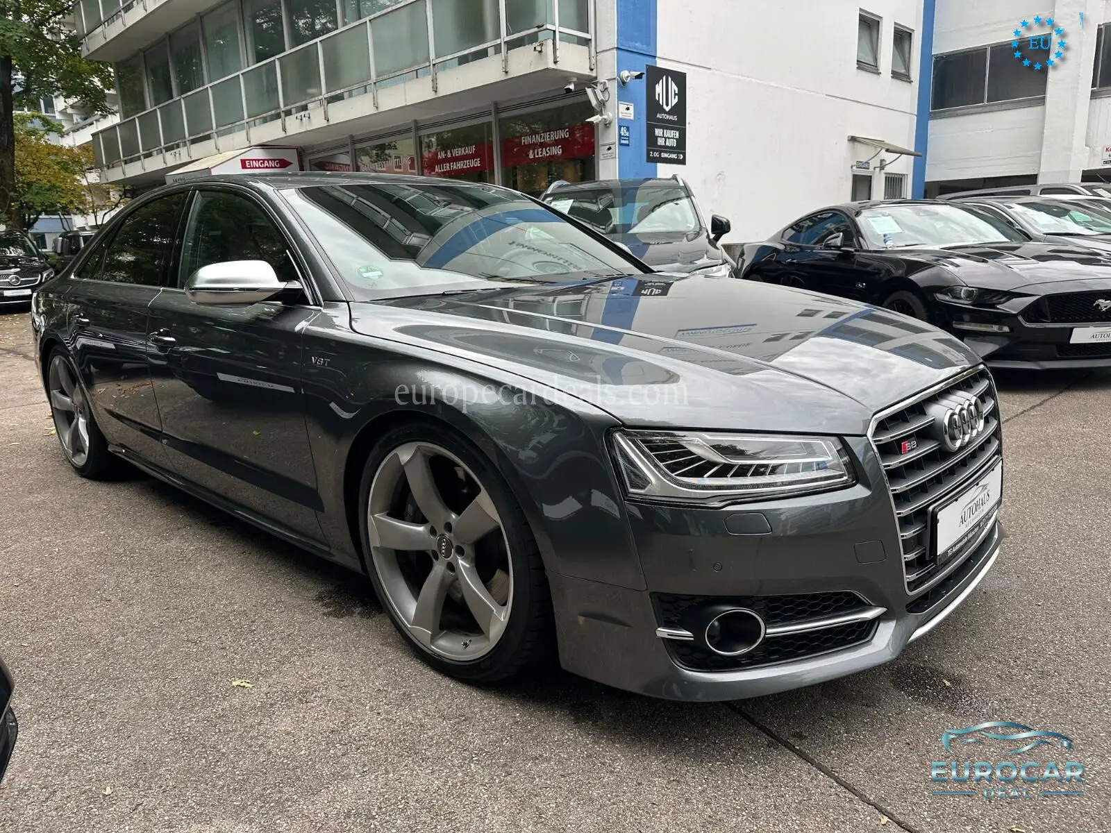 Audi S8