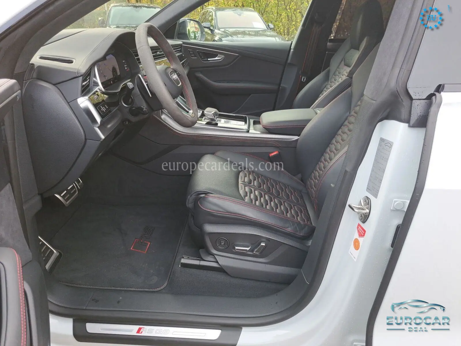 Audi RSQ8