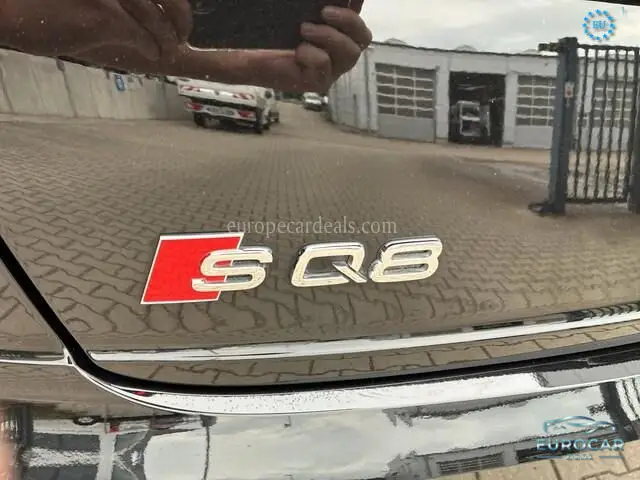 Audi SQ8
