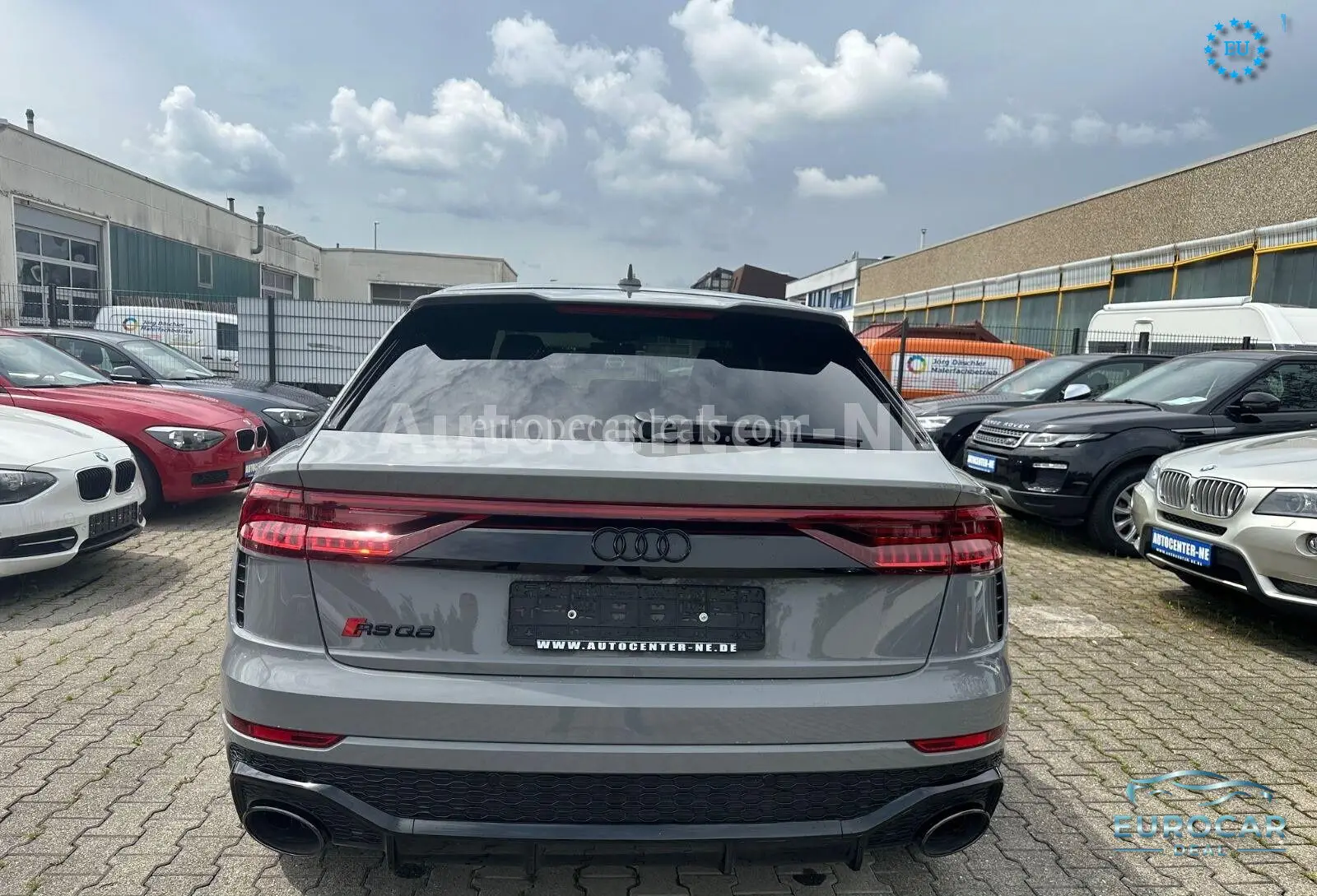 Audi RSQ8