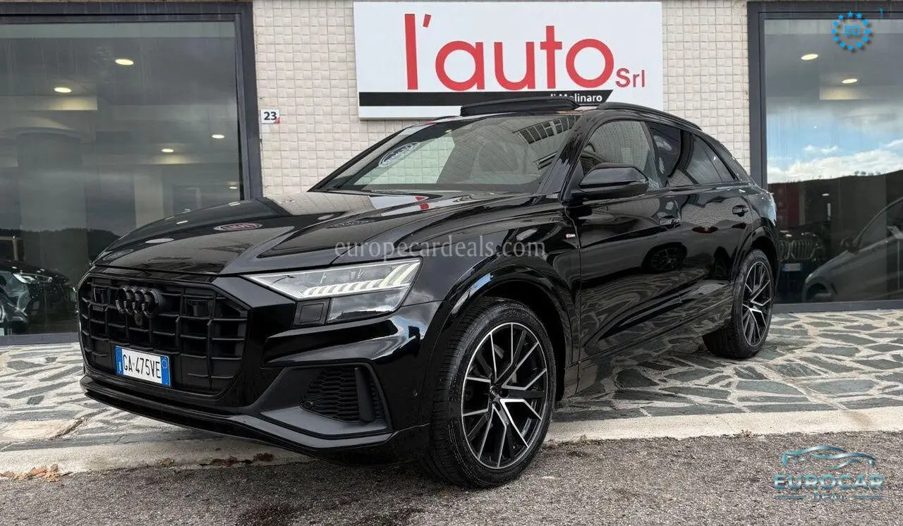 Audi Q8
