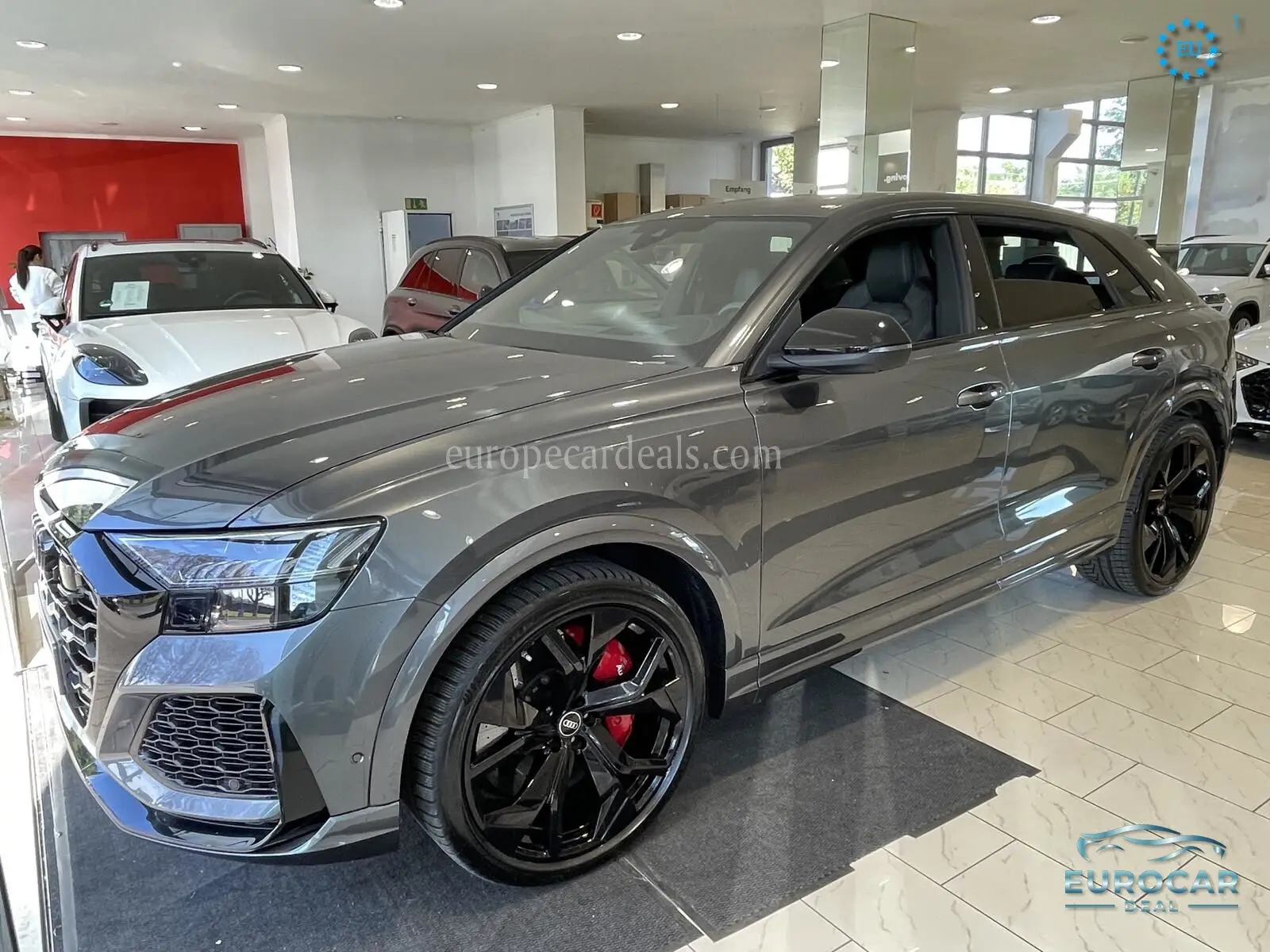 Audi RSQ8