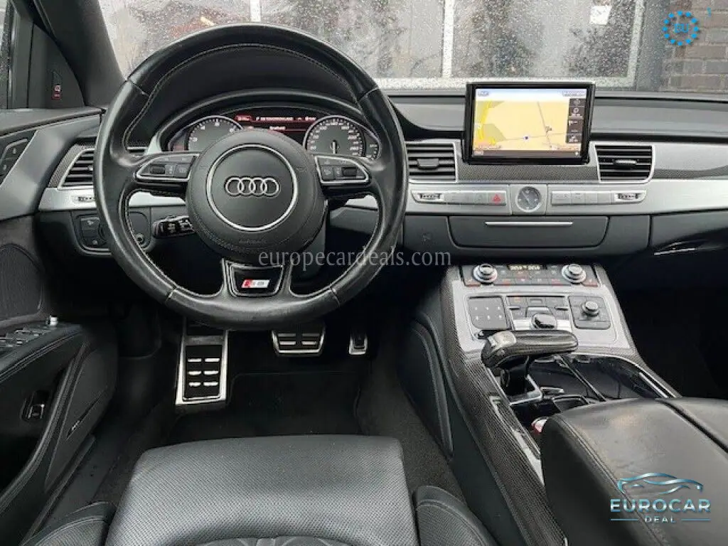 Audi S8