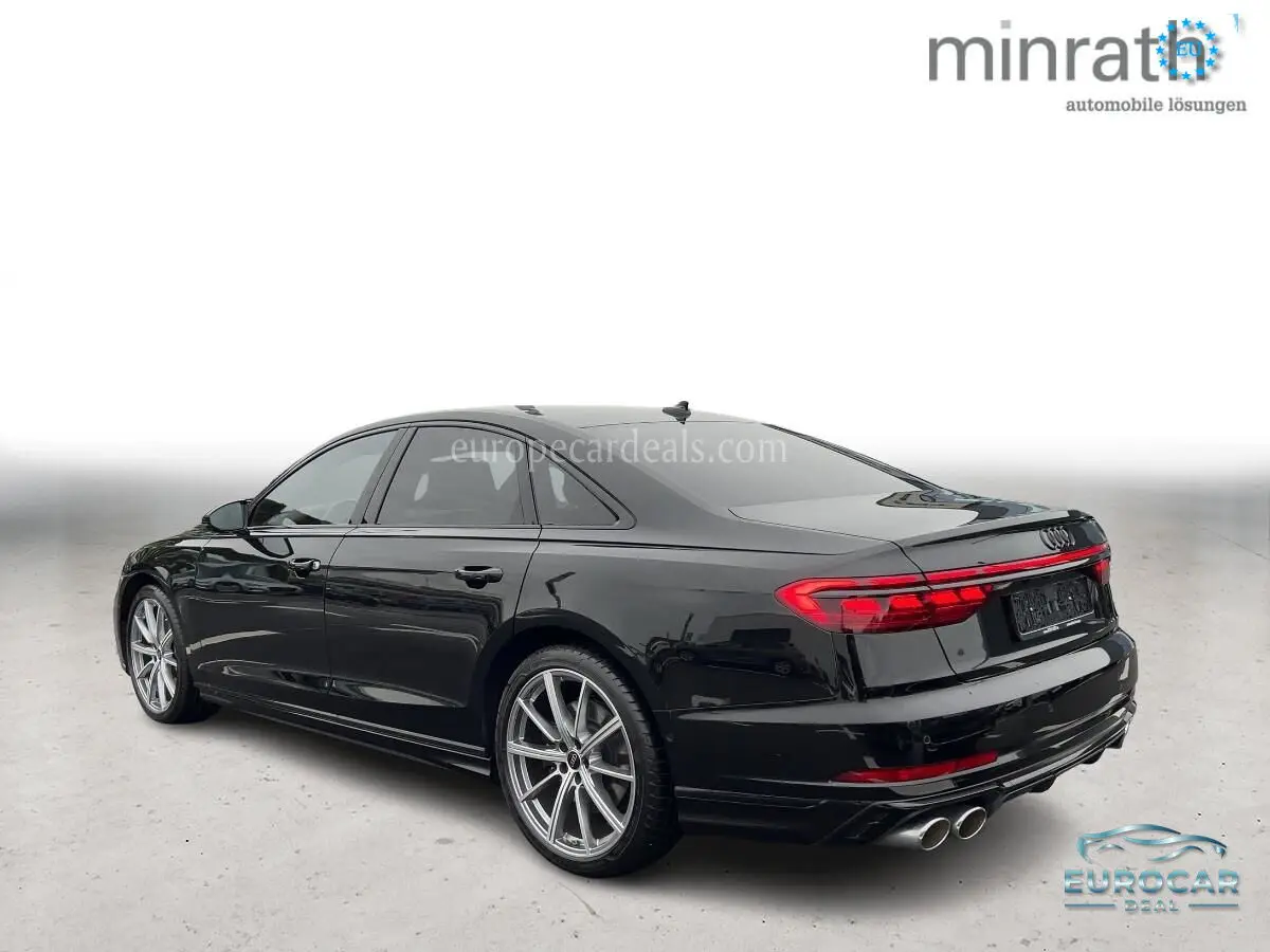 Audi S8