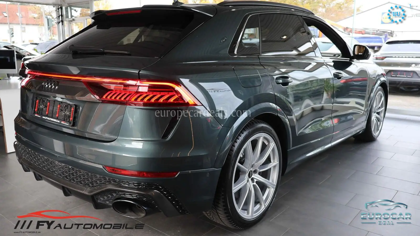 Audi RSQ8