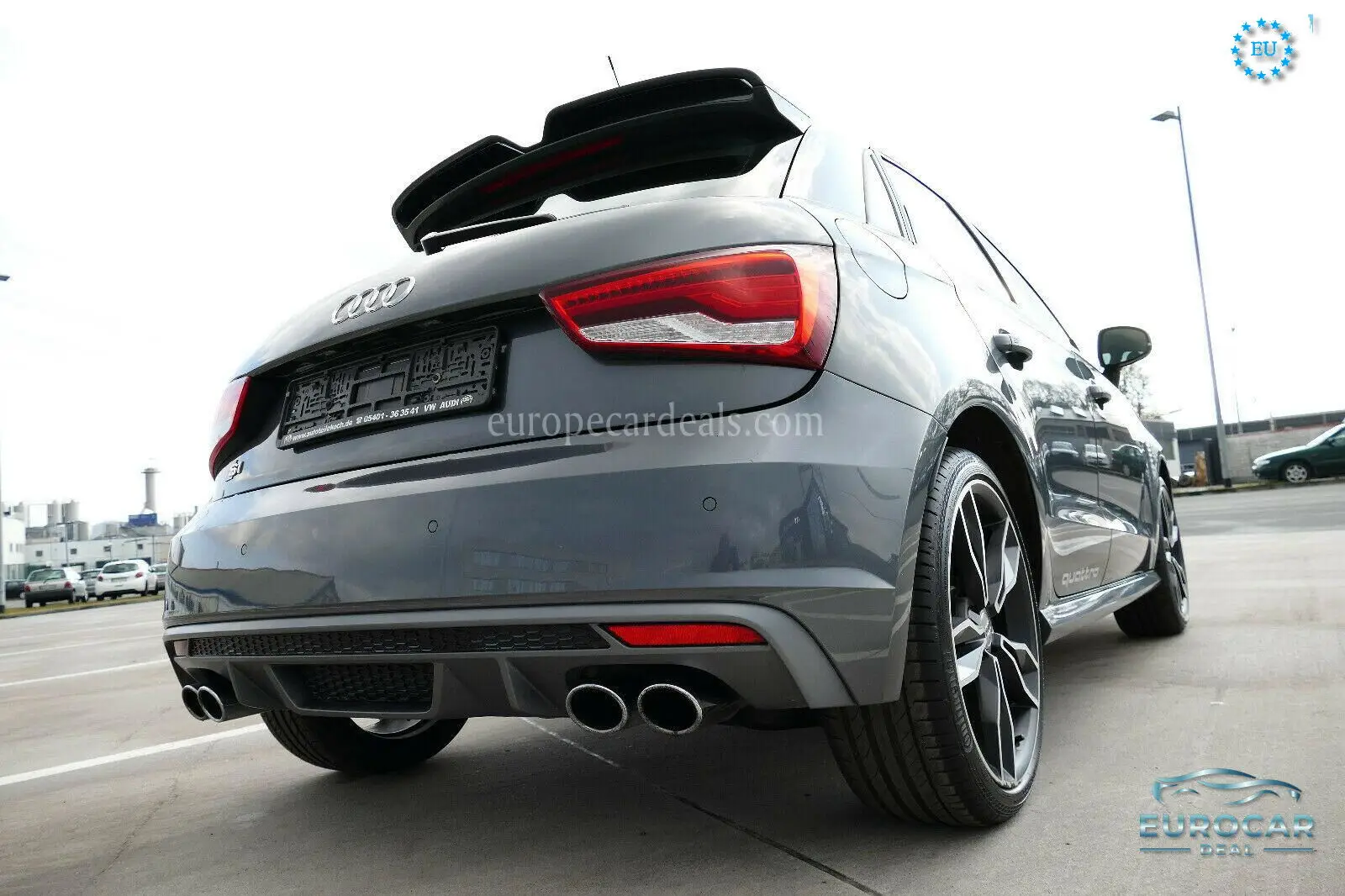 Audi S1