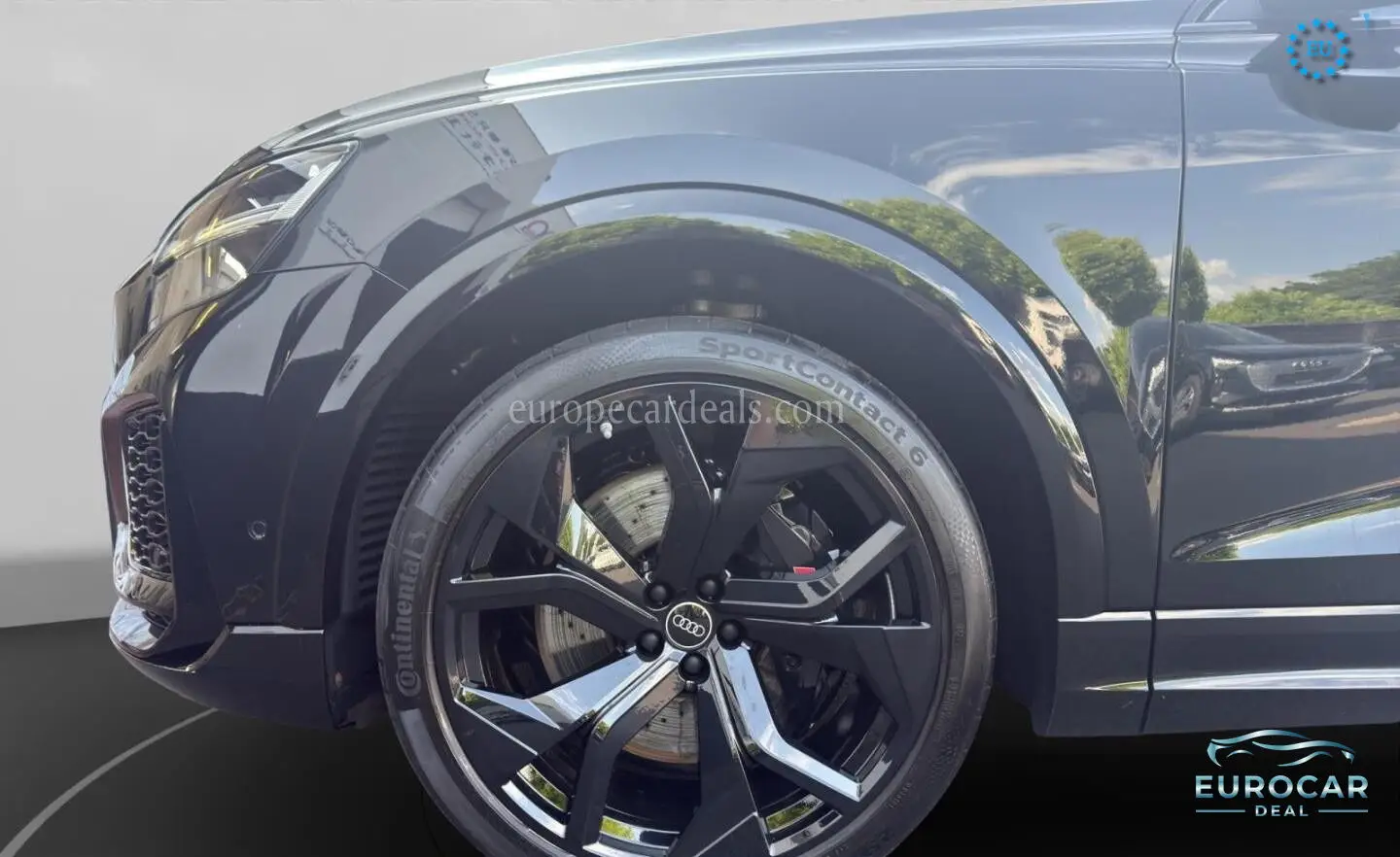 Audi RSQ8
