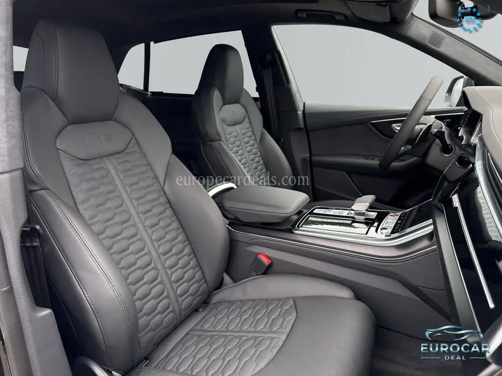 Audi RSQ8