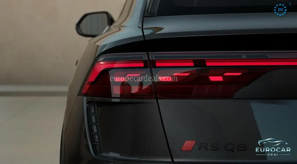 Audi RSQ8