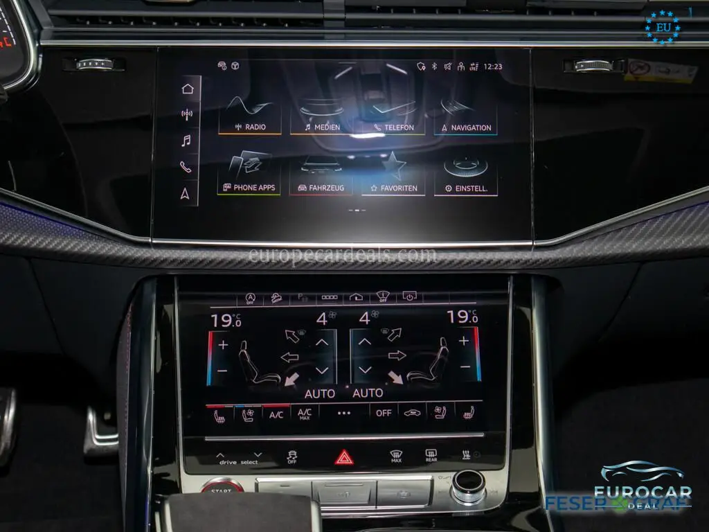 Audi RSQ8