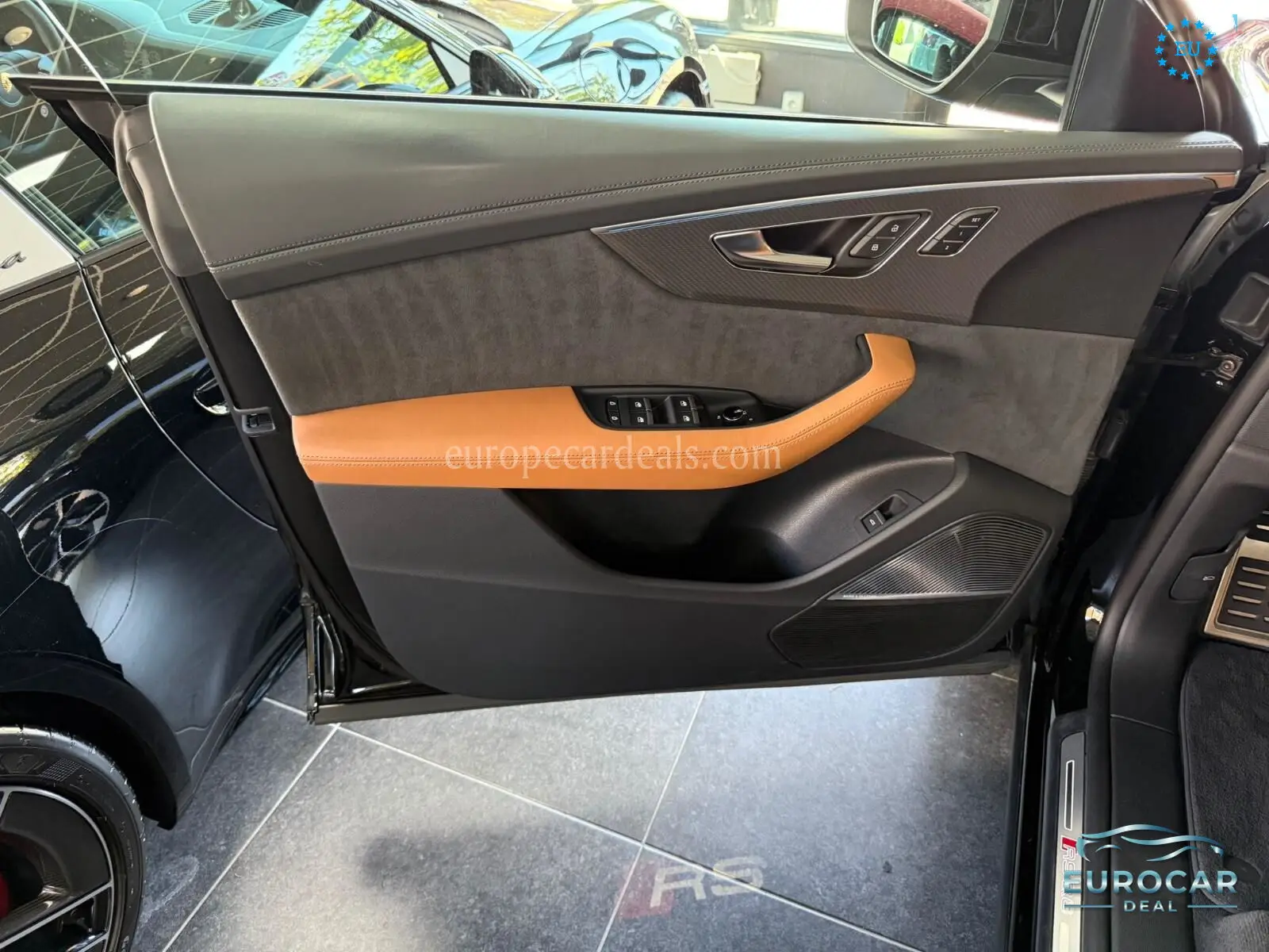 Audi RSQ8