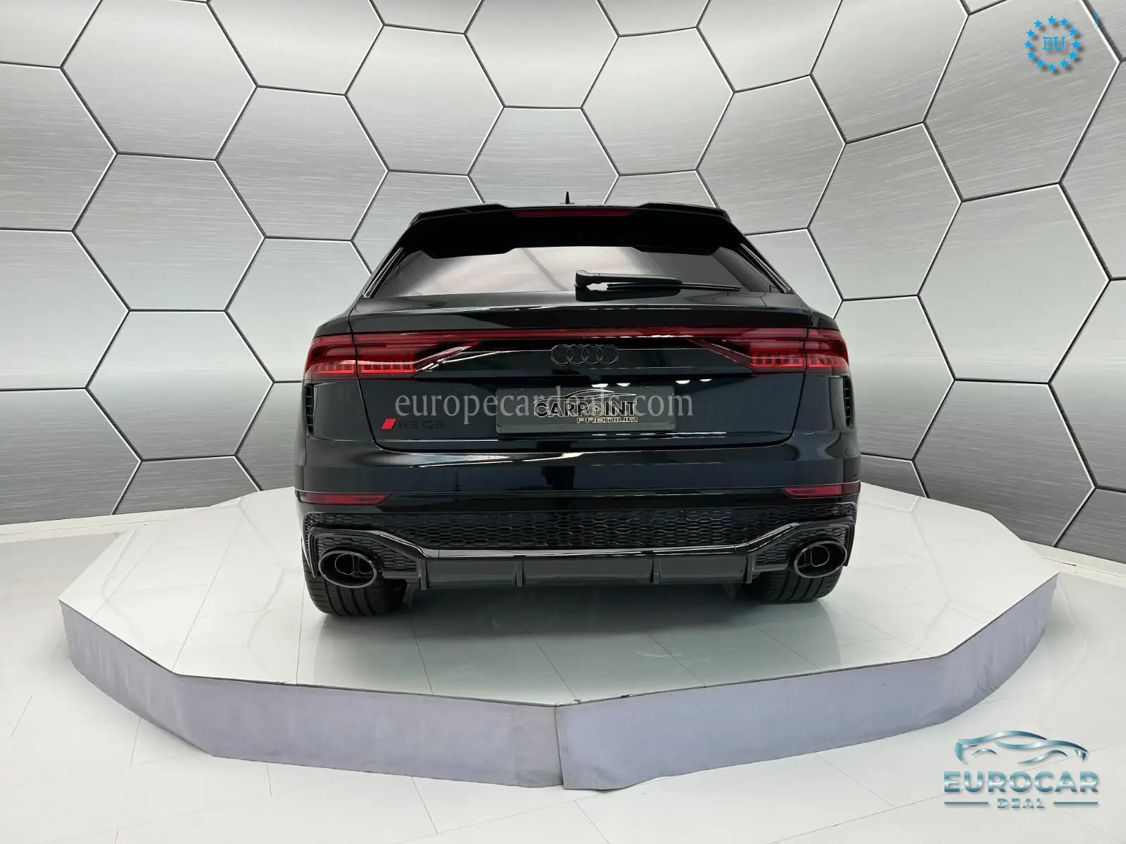 Audi RSQ8
