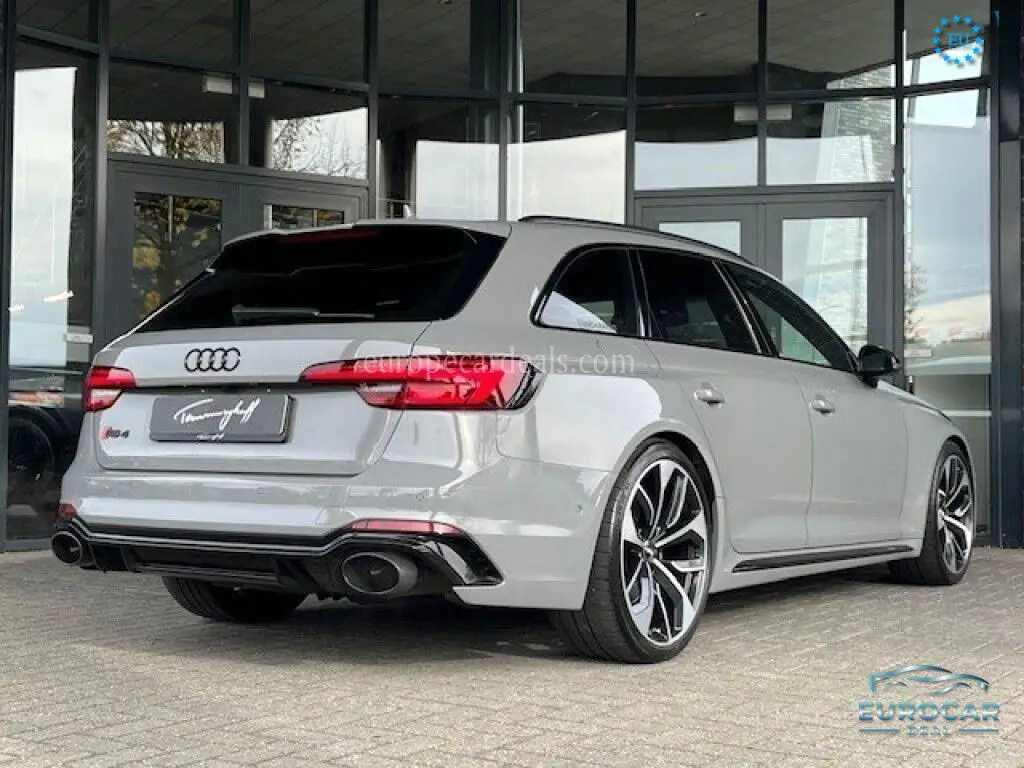 Audi RS4