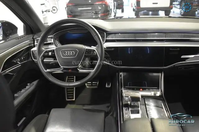 Audi S8